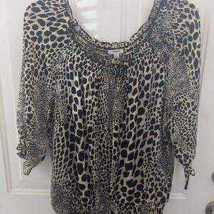 Agora woman's silky animal print blouse sz PL